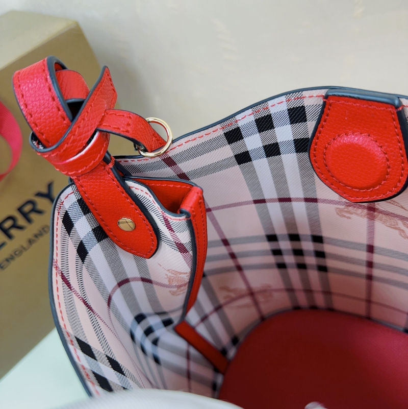 Bv*b*rry hobo bags